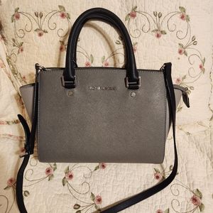 Beautiful Michael Kors purse!
